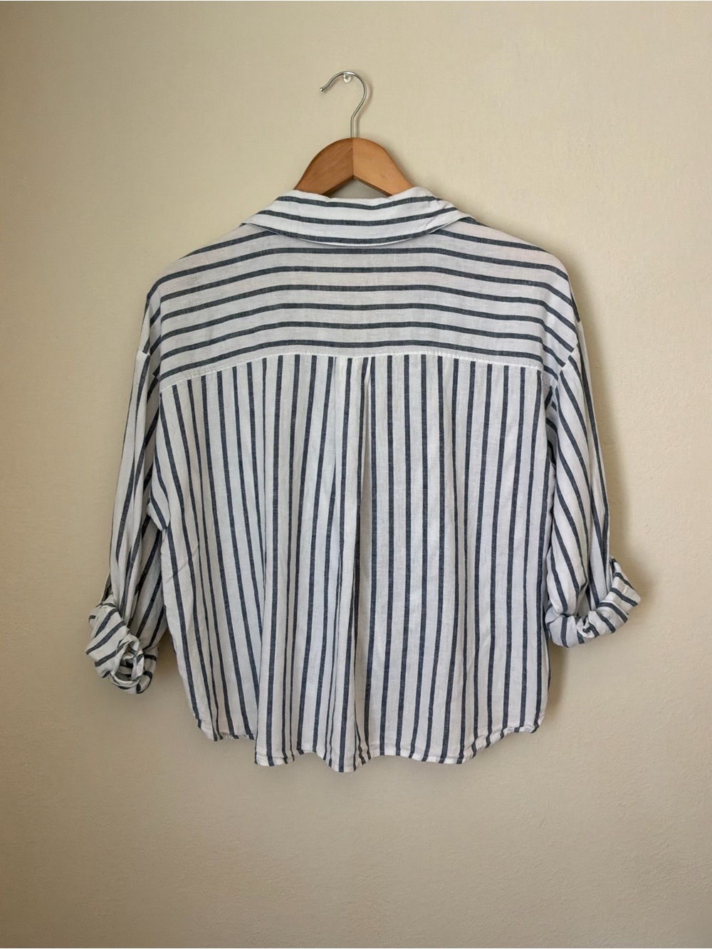 Zara Striped Roll Up Sleeves Shirt with front Twist - Picture 7 of 7